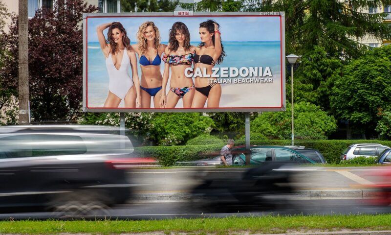 Calzedonia na nośniku Billboard 12 m2