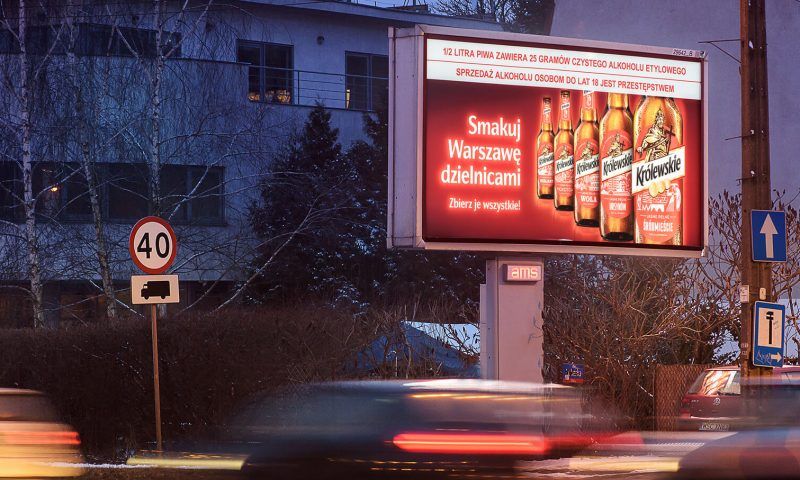 Reklama piwa Królewskie na ośniku Dynamic Backlight