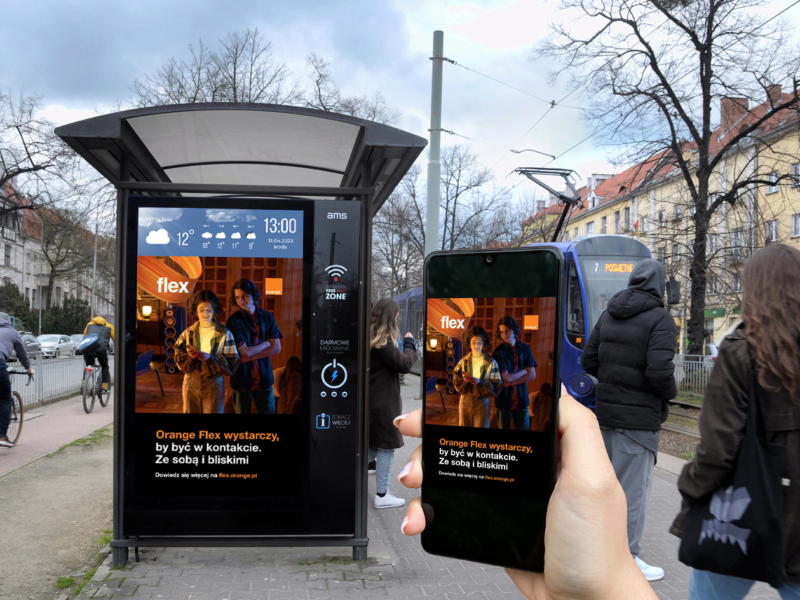 Jak DOOH i mobile łączą siły — retargeting w praktyce