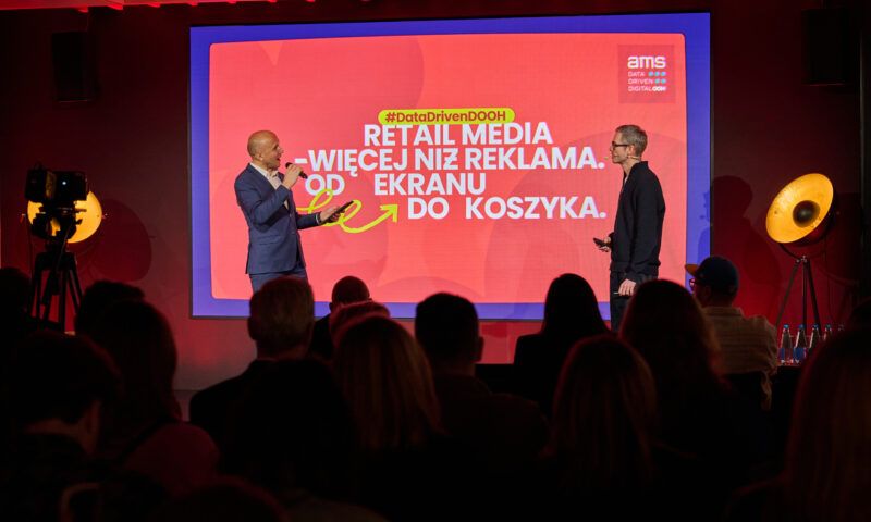 #DataDrivenDOOH 2025 - Łukasz Cioch i Sam Lloyd